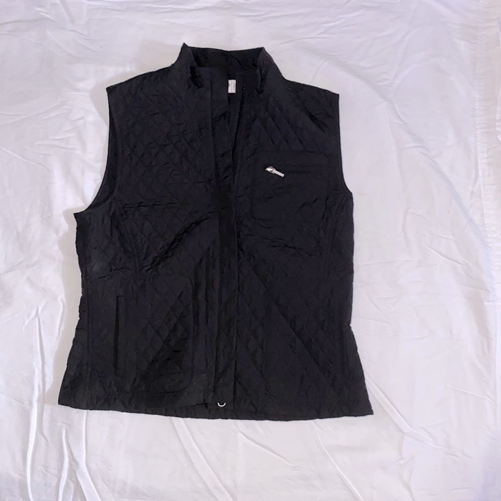 talbots vest it’s light size medium made in indonesia